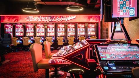 castle casino online.